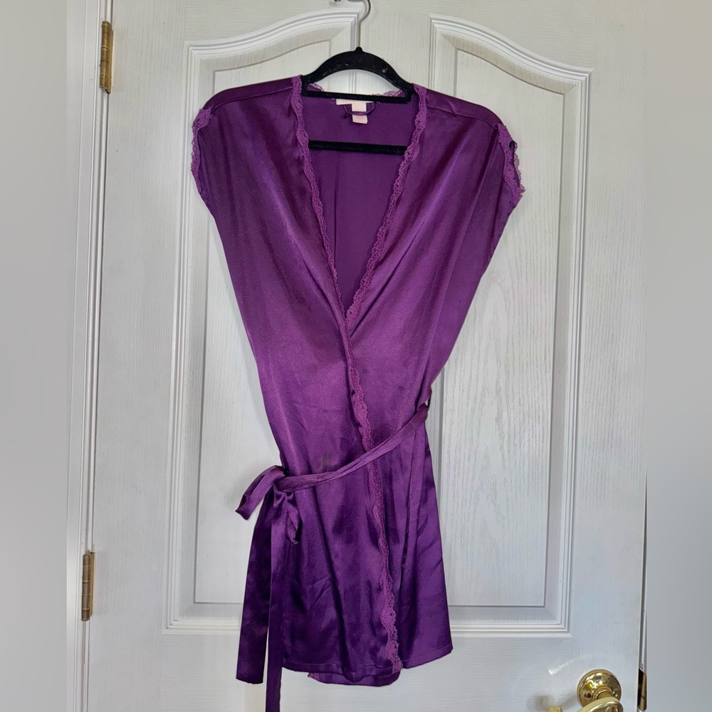 Victoria's Secret Purple Satin Lace Trim Robe Sleeveless Size Small